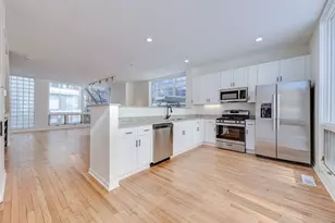 680 N Peoria St, Chicago, IL 60642 - Photo 12