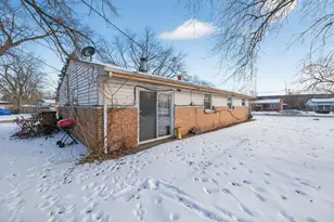 2711 W 165th St, Markham, IL 60428 - Photo 12