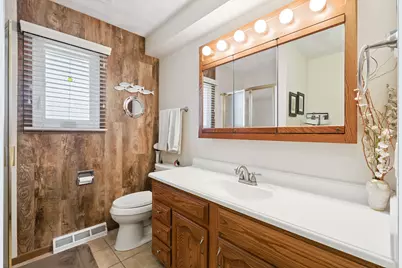 870 47th Avenue #2, East Moline, IL 61244 - Photo 14