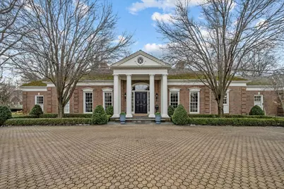 675 E Woodland Road, Lake Forest, IL 60045 - Photo 1