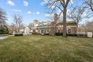 675 E Woodland Rd, Lake Forest, IL 60045 - Photo 38