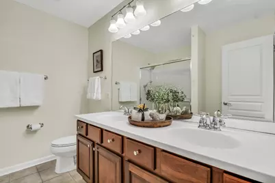 3210 Neubauer Circle, Lindenhurst, IL 60046 - Photo 20