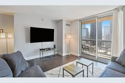 [Address not provided], Chicago, IL 60654 - Photo 4