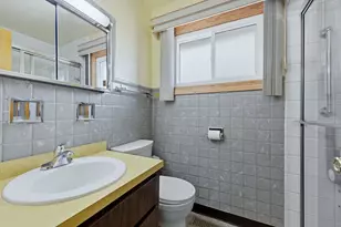 8808 Cranbrook Ln, Bridgeview, IL 60455 - Photo 10