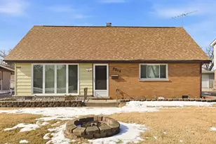 8808 Cranbrook Ln, Bridgeview, IL 60455 - Photo 2