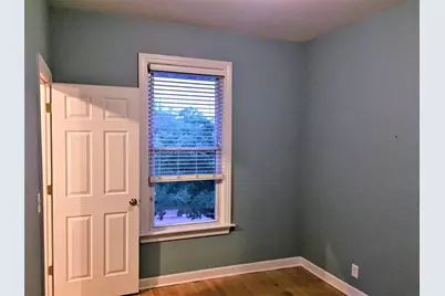 3926 W Byron Street #2, Chicago, IL 60618 - Photo 8