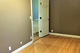 3926 W Byron St, Chicago, IL 60618 - Photo 6