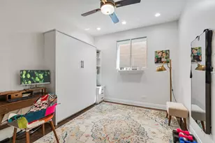 933 W George St, Chicago, IL 60657 - Photo 10