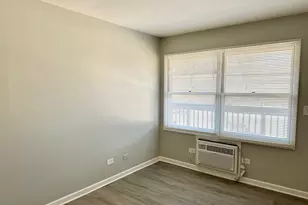 1940 Mark Ave, Elgin, IL 60123 - Photo 6