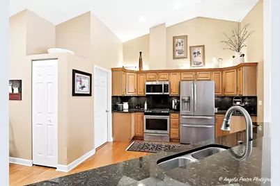 3428 Kings Lair Drive, Spring Grove, IL 60081 - Photo 8