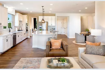 [Address not provided], Lindenhurst, IL 60046 - Photo 6