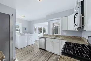 15346 Le Claire Ave, Oak Forest, IL 60452 - Photo 4