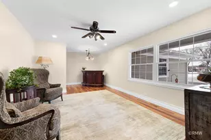 1149 Carlisle Ave, Elk Grove Village, IL 60007 - Photo 4