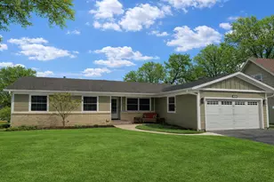 1149 Carlisle Ave, Elk Grove Village, IL 60007 - Photo 2