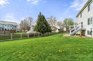 427 Essex Ct, Sugar Grove, IL 60554 - Photo 24