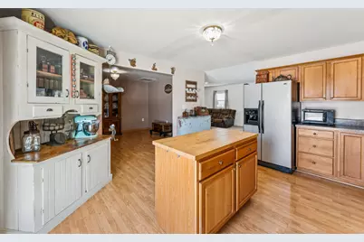 416 Concord Drive, Streamwood, IL 60107 - Photo 8