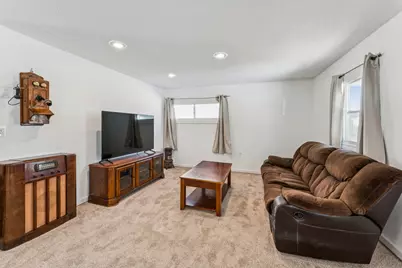 416 Concord Drive, Streamwood, IL 60107 - Photo 4