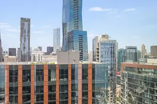 211 N Harbor Dr, Chicago, IL 60601 - Photo 16