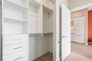 211 N Harbor Dr, Chicago, IL 60601 - Photo 8