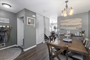 2200 Serenity Ln, Woodstock, IL 60098 - Photo 4