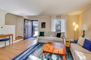 8132 Kolmar Ave, Skokie, IL 60076 - Photo 4