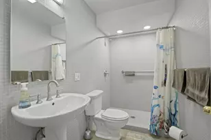 335 W Evergreen Ave, Chicago, IL 60610 - Photo 20