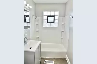 1721 E Roosevelt Road #4, Wheaton, IL 60187 - Photo 14