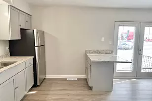 1721 E Roosevelt Rd, Wheaton, IL 60187 - Photo 4