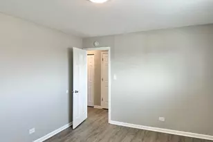 1721 E Roosevelt Rd, Wheaton, IL 60187 - Photo 12