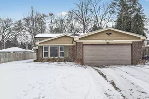 847 Division St, Northbrook, IL 60062 - Photo 1