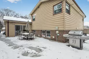 847 Division St, Northbrook, IL 60062 - Photo 26