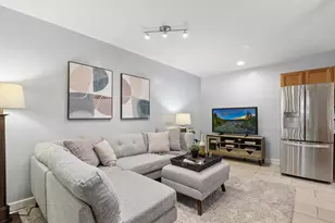 1442 W Fargo Ave, Chicago, IL 60626 - Photo 4