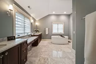 [Address not provided], Elmhurst, IL 60126 - Photo 32