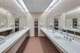 211 E Ohio St, Chicago, IL 60611 - Photo 24