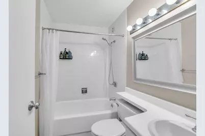 211 E Ohio Street #1203, Chicago, IL 60611 - Photo 12