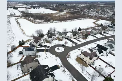 451 W Waterbury Drive, Round Lake, IL 60073 - Photo 26