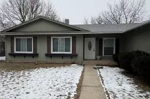 2490 Ridge Ave, Aurora, IL 60504 - Photo 2