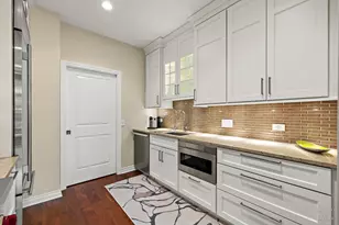 151 W Wing St, Arlington Heights, IL 60005 - Photo 4