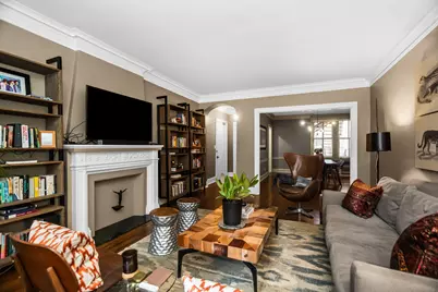 3300 N Lake Shore Drive #8D, Chicago, IL 60657 - Photo 4