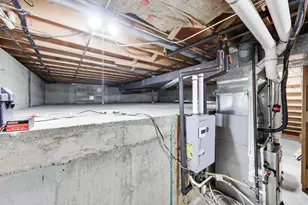 27W439 Chartwell Dr, Winfield, IL 60190 - Photo 32