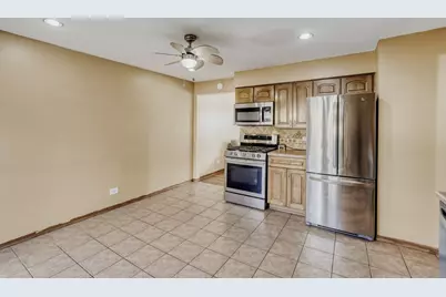 822 Colonial Drive #B, Wheeling, IL 60090 - Photo 8