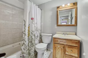 822 Colonial Dr, Wheeling, IL 60090 - Photo 14