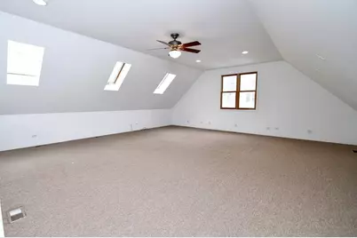 1297 Edgewood Road, Lake Forest, IL 60045 - Photo 14