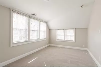 1297 Edgewood Road, Lake Forest, IL 60045 - Photo 10