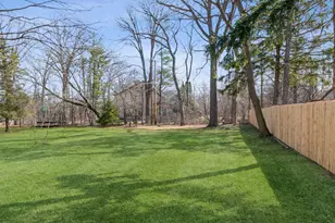 1297 Edgewood Rd, Lake Forest, IL 60045 - Photo 16