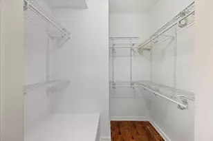 3727 N Pine Grove Ave, Chicago, IL 60613 - Photo 10