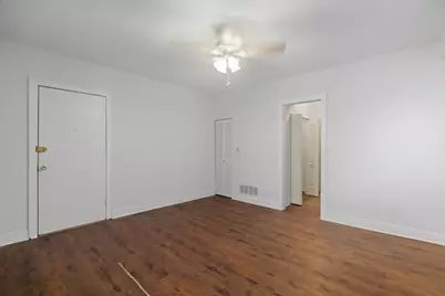 3727 N Pine Grove Avenue #203, Chicago, IL 60613 - Photo 6