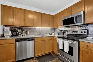 30 E Huron St, Chicago, IL 60611 - Photo 8