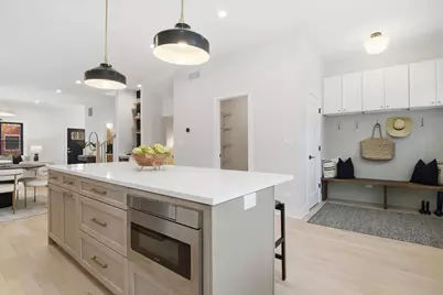 3309 N Whipple Street, Chicago, IL 60618 - Photo 10