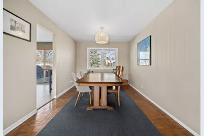 2422 Stonewall Avenue, Woodridge, IL 60517 - Photo 8